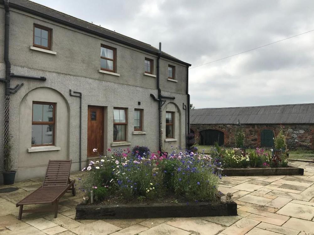 Charming 3-bed Cottage Moira - Hillsborough - Featured Image