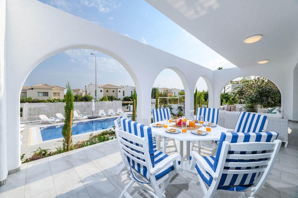 Panorama Blu Villa - Featured Image