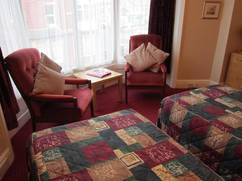 Sussex Hotel - Room