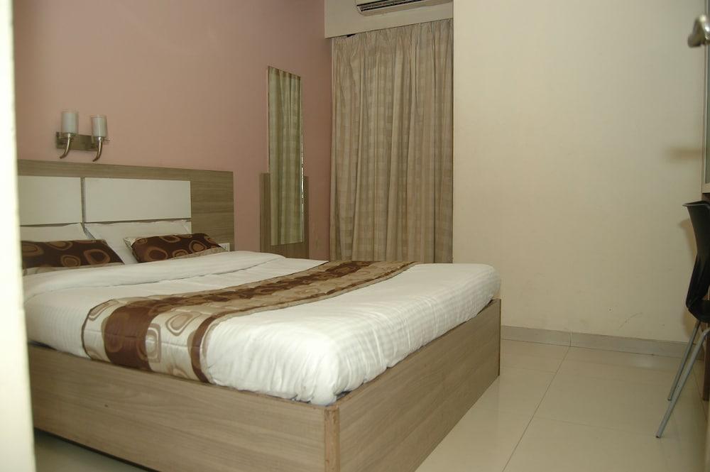 Hotel Alka Residency - Room