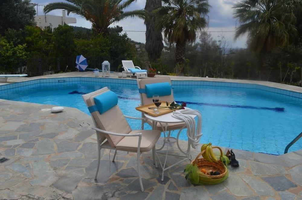 Luxury Villa Suites Lagonissi - Private Pool