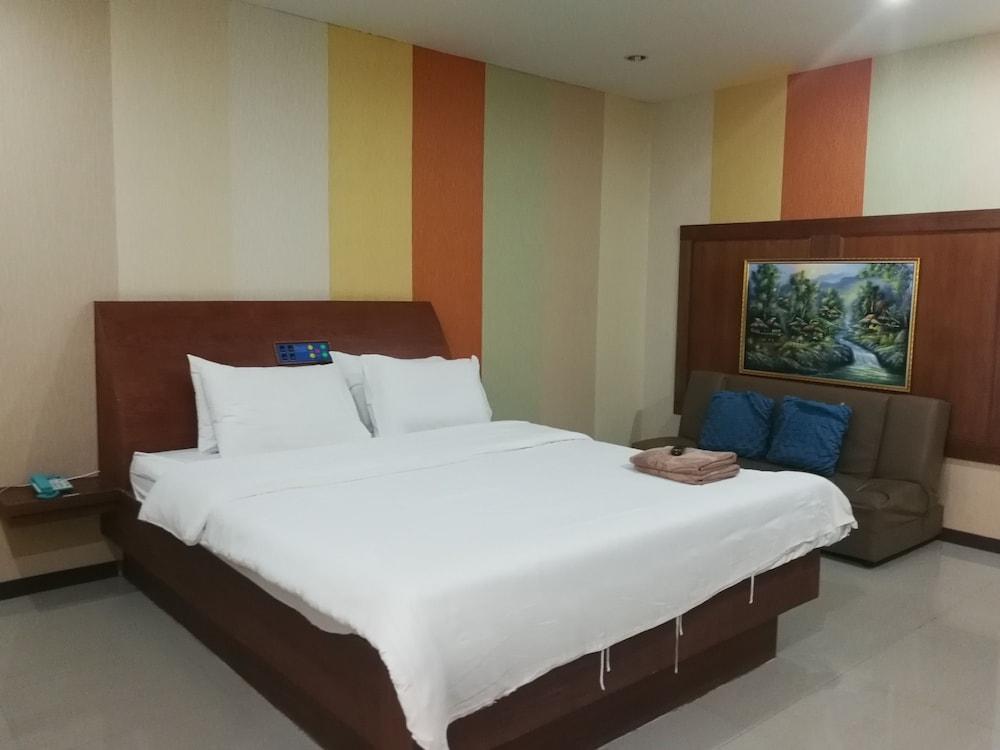 Reurn Thai Resort Ratchaburi - Room
