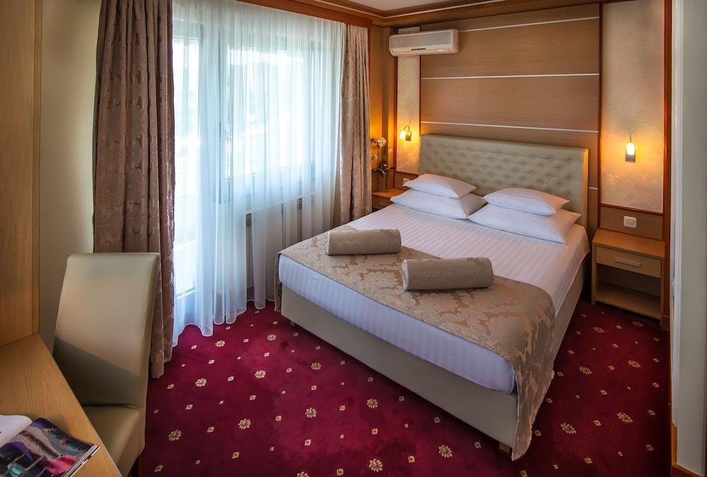 Cezar Hotel - Room