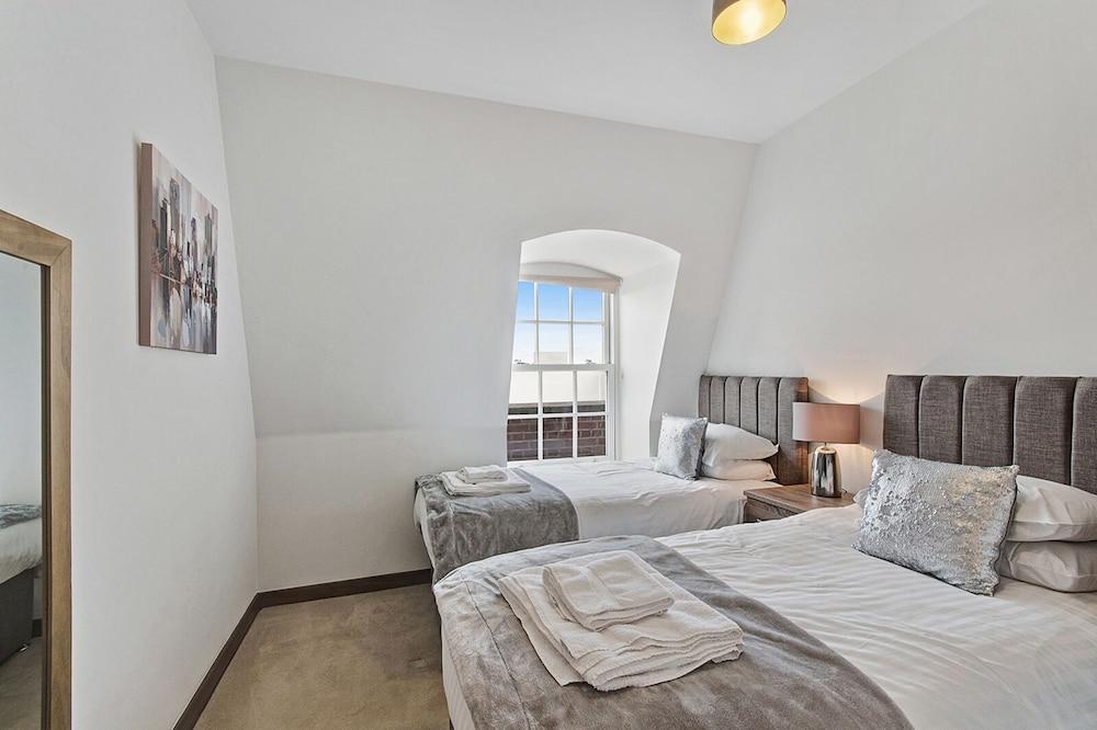 Karah Suites - Denmark House - Room