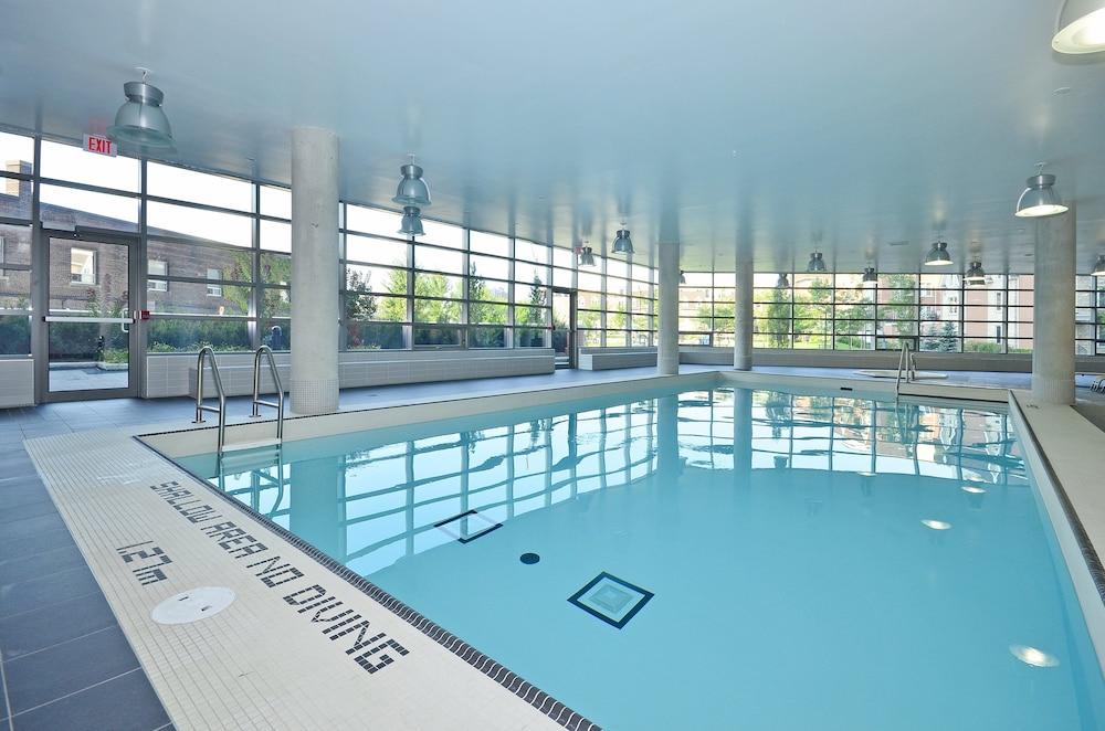 Lavish Suites- New Two Bedroom - Amazing CN Tower View - Indoor Pool