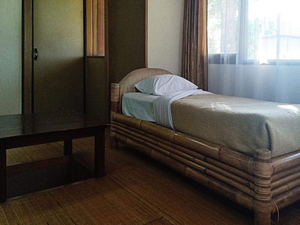 The Buyan Villas Resort - Room