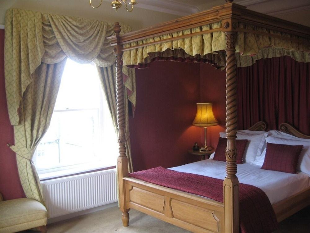 Stonegarth Guest House - Featured Image