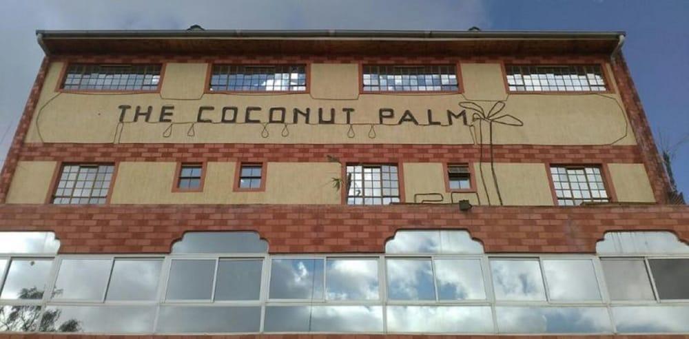 Coconut Palm Hotel - Featured Image