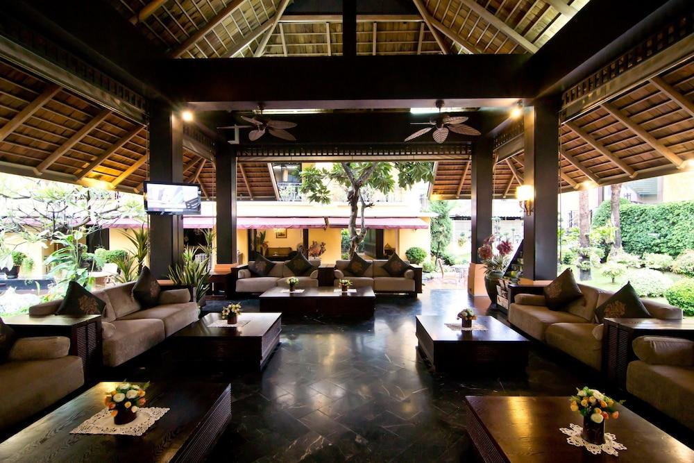 LK Mantra Pura Resort - Lobby Lounge