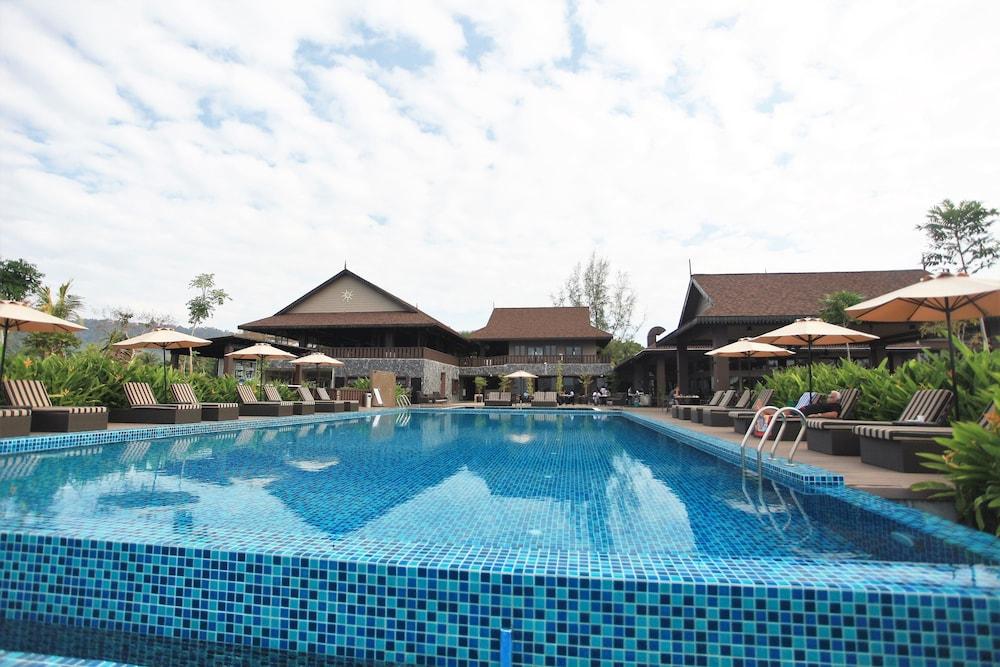 Luxury Villas at Ombak Villa Langkawi - Outdoor Pool
