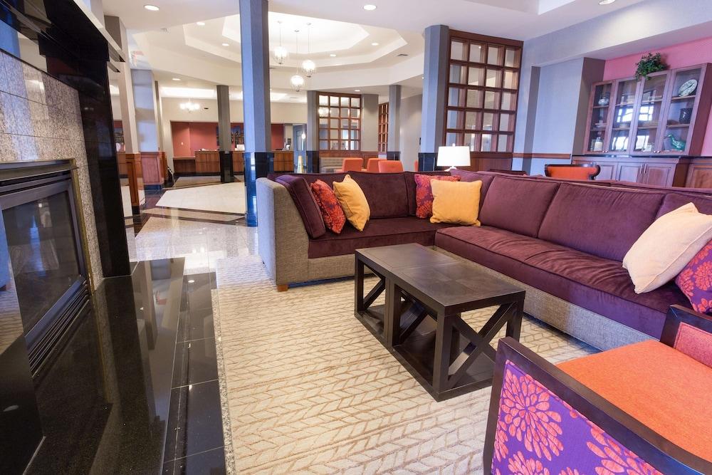 Drury Inn & Suites Cincinnati Sharonville - Lobby