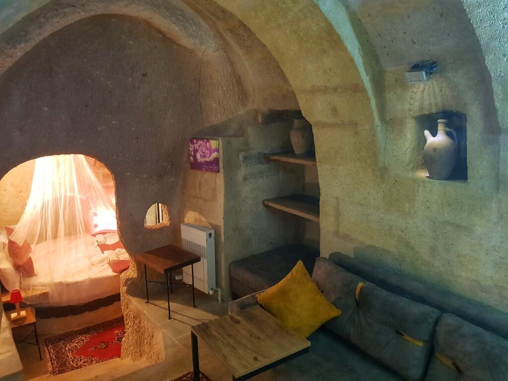 Cronos Cappadocia Cave Hotel - sample desc