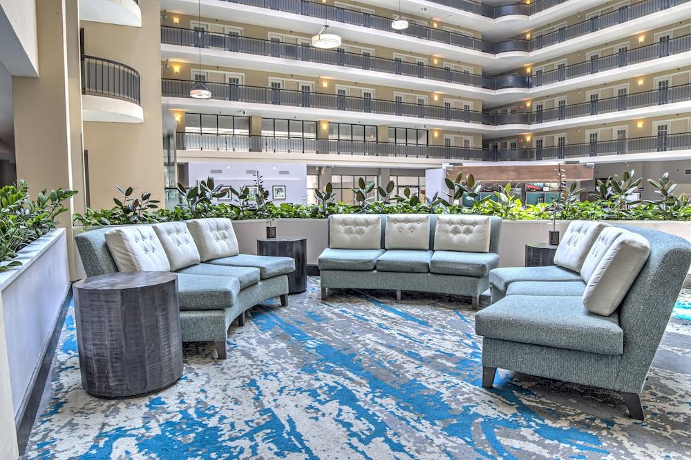 Embassy Suites by Hilton Indianapolis North - Lobby Lounge