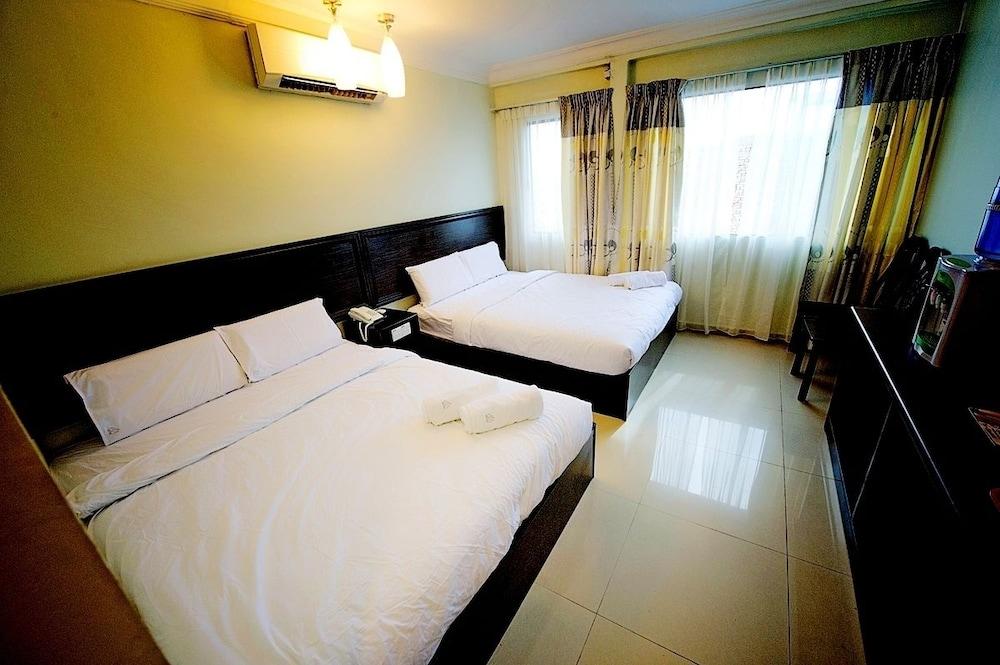Hotel Bintang Indah - Room