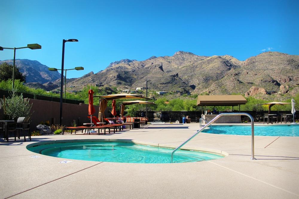 The Lodge at Ventana Canyon - Outdoor Pool