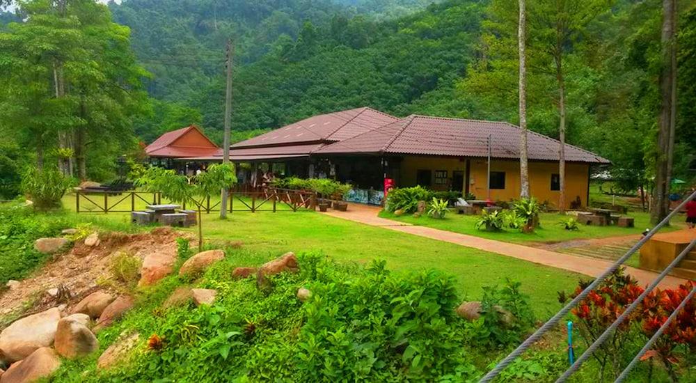 Bangnu River Resort - Property Grounds