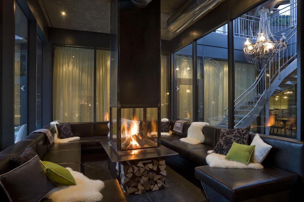 Hotel Garni Matterhorn Focus AG - Lobby Sitting Area