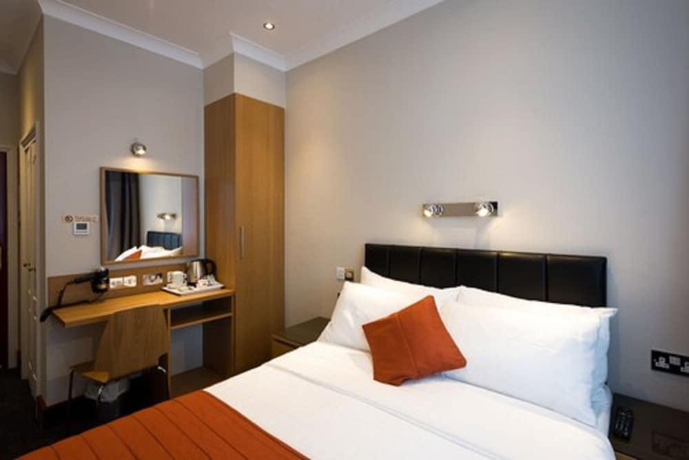 Adria Hotel - Room