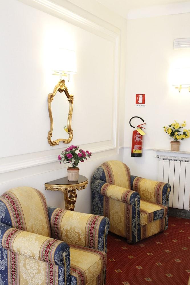 Hotel San Giusto - Interior