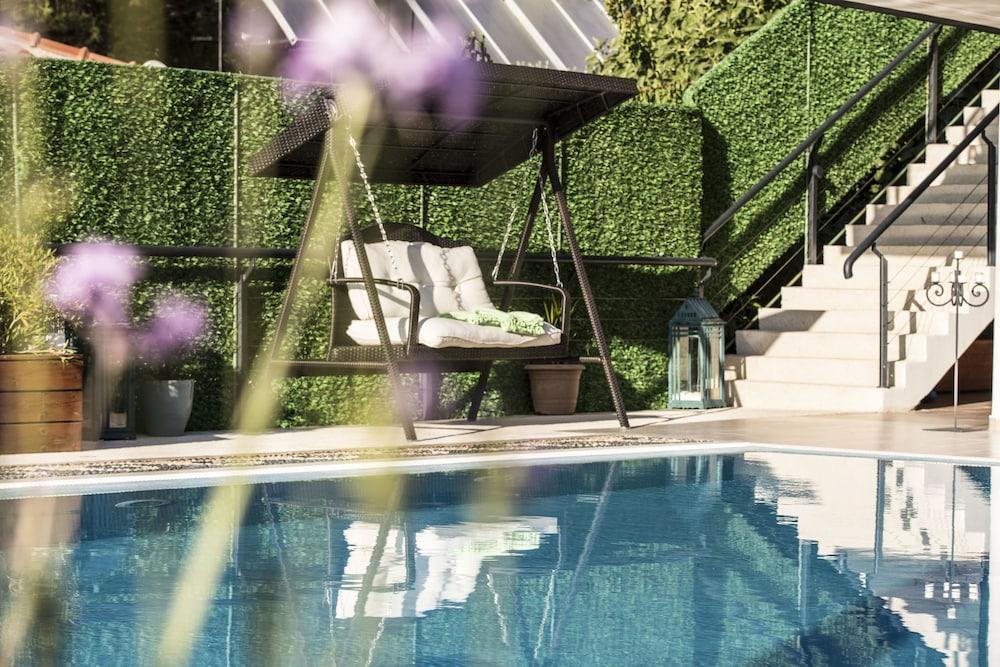 Villa Exclusive - Outdoor Pool