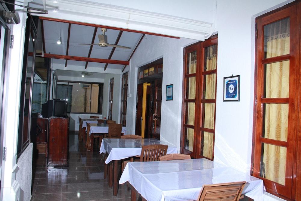 Anura Guest Inn - Interior Detail
