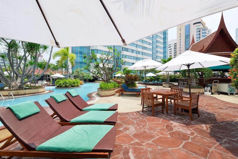 Hotel Windsor Suites Bangkok - Outdoor Pool