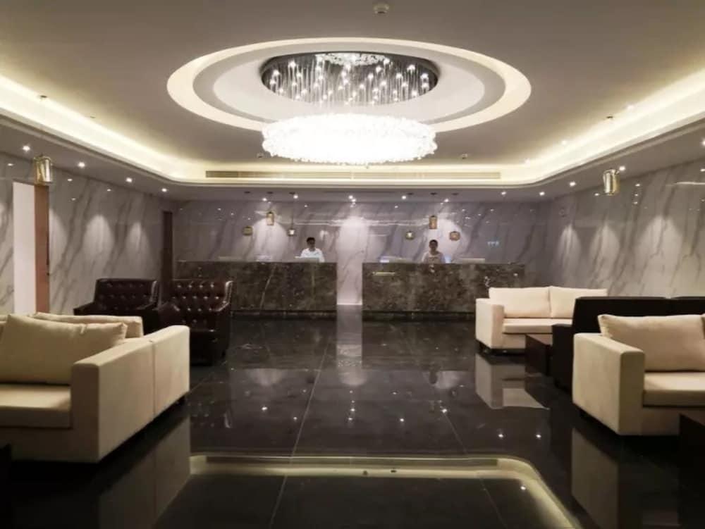 Guilin Manhattan Hotel Liangjiang Branch - Lobby