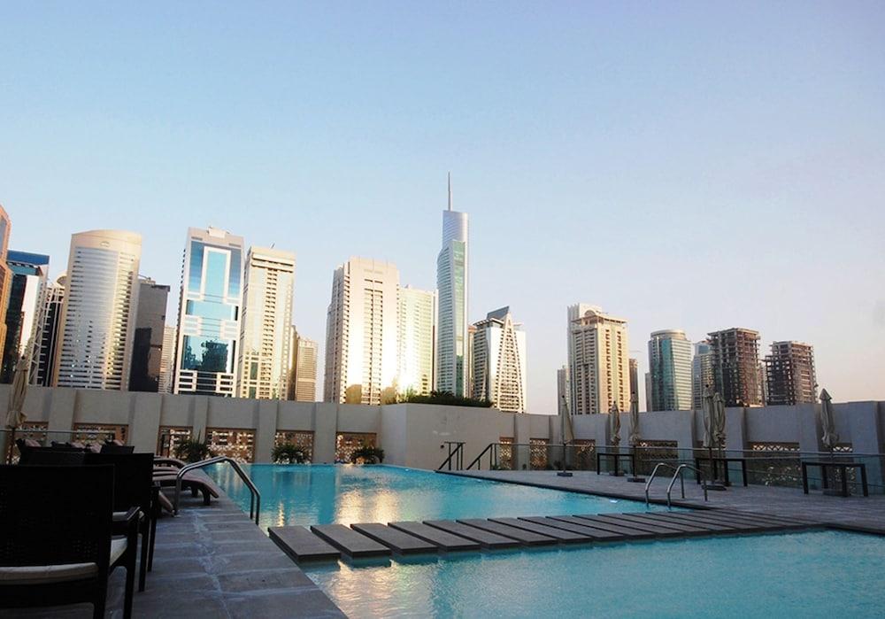 Kennedy Towers - West Avenue - Outdoor Pool