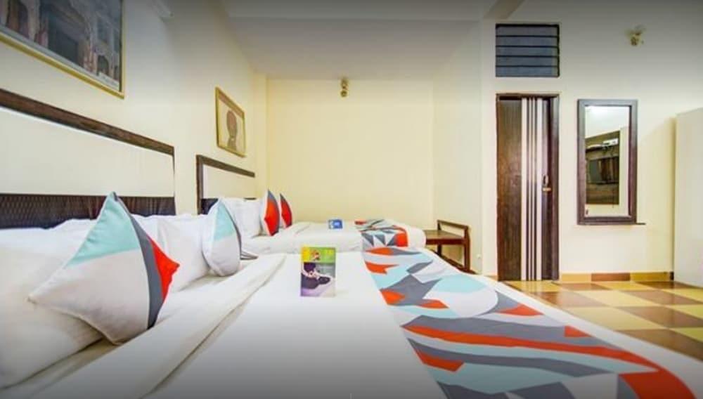 Hotel Goyal Inn - Room