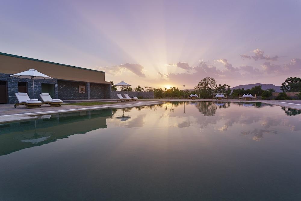 Dera Masuda Luxury Resort - Outdoor Pool