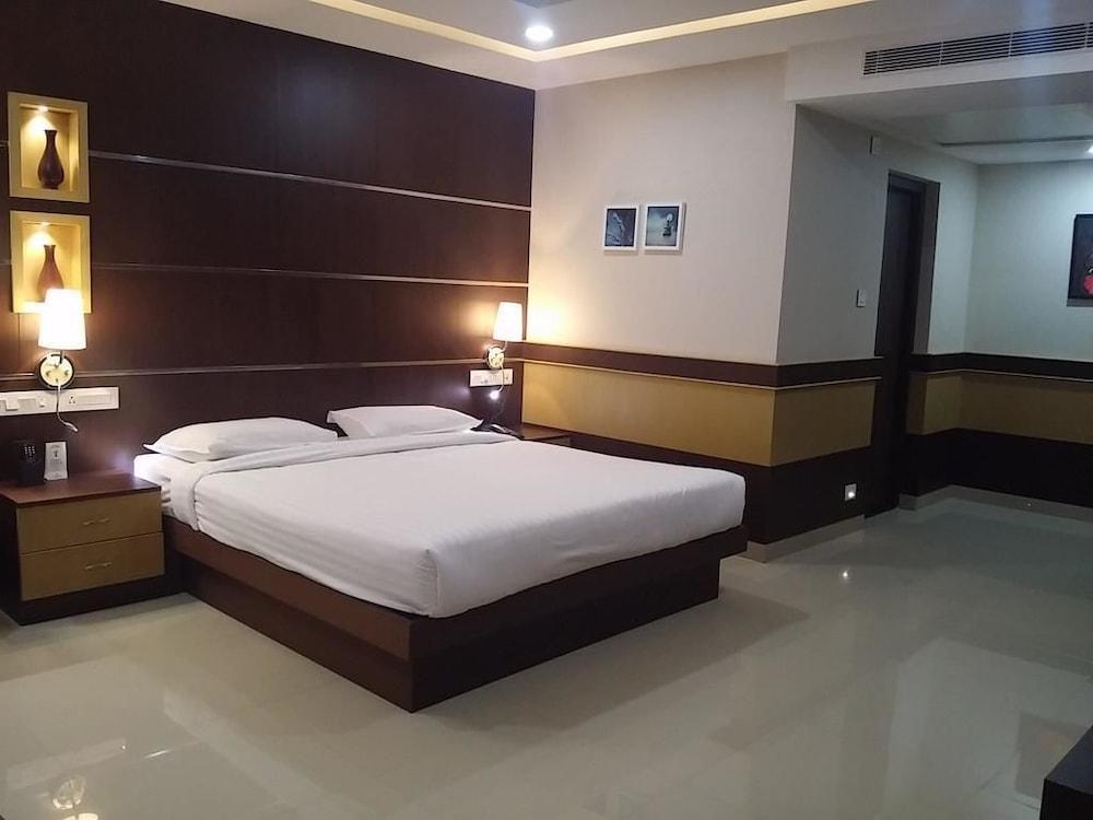 Hotel Virad - Room
