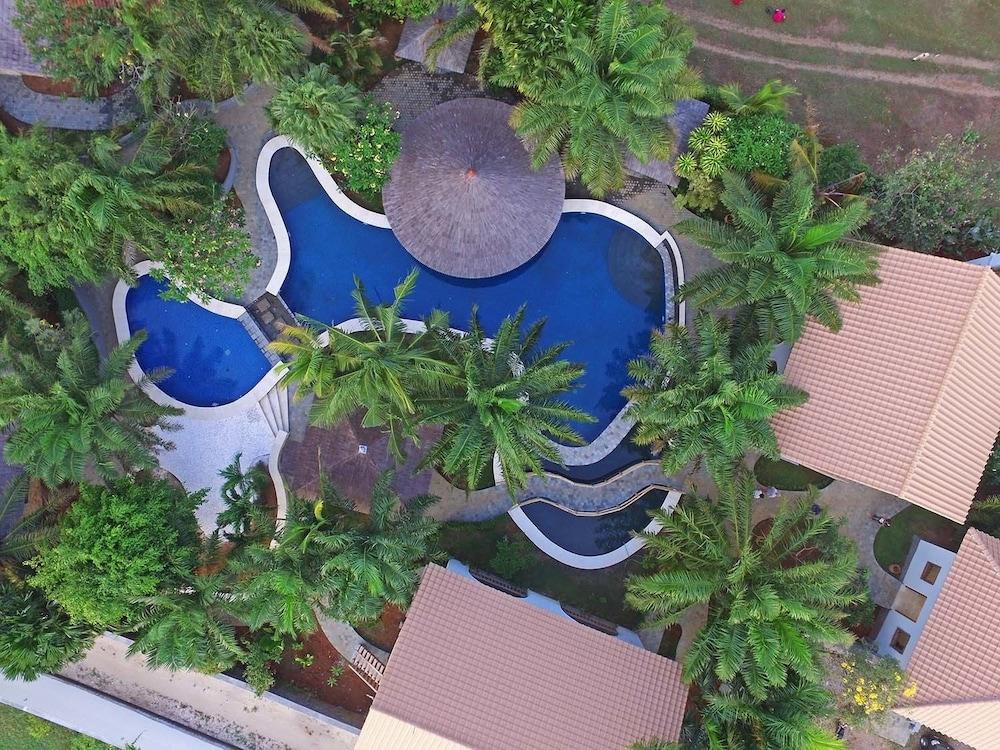 كوكونت لودج - Aerial View