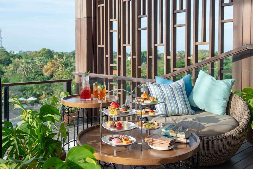 Mövenpick Resort & Spa Jimbaran Bali - Lobby Lounge
