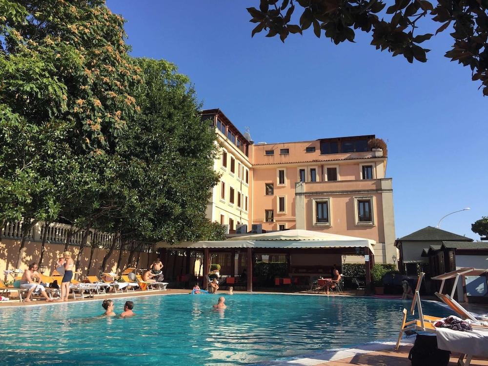 Grand Hotel Gianicolo - Pool