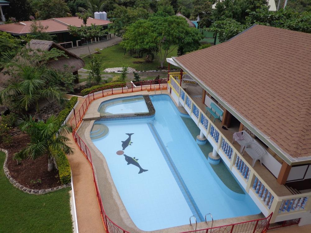 Nickles Park Resort and Apartments - Outdoor Pool