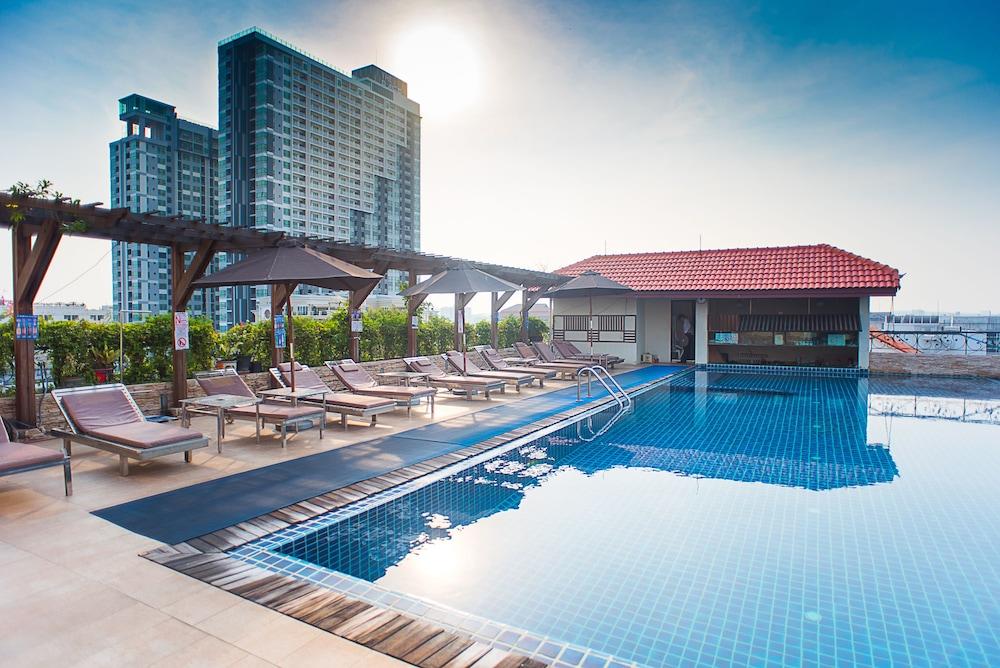 Intimate Hotel Pattaya - Pool