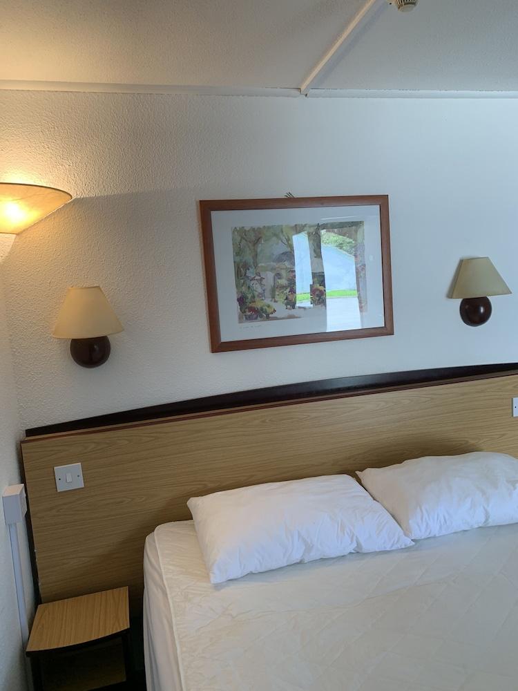 Campanile Hotel Wakefield - Room