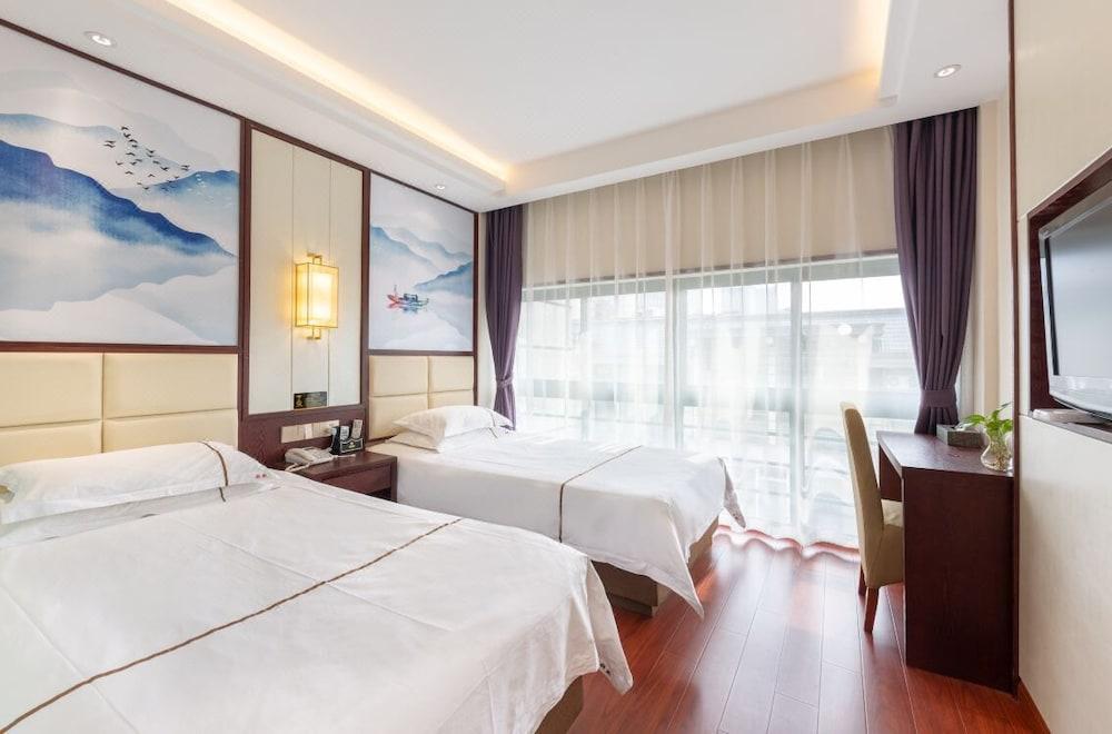 Yiwu Luck Bear Hotel - Room