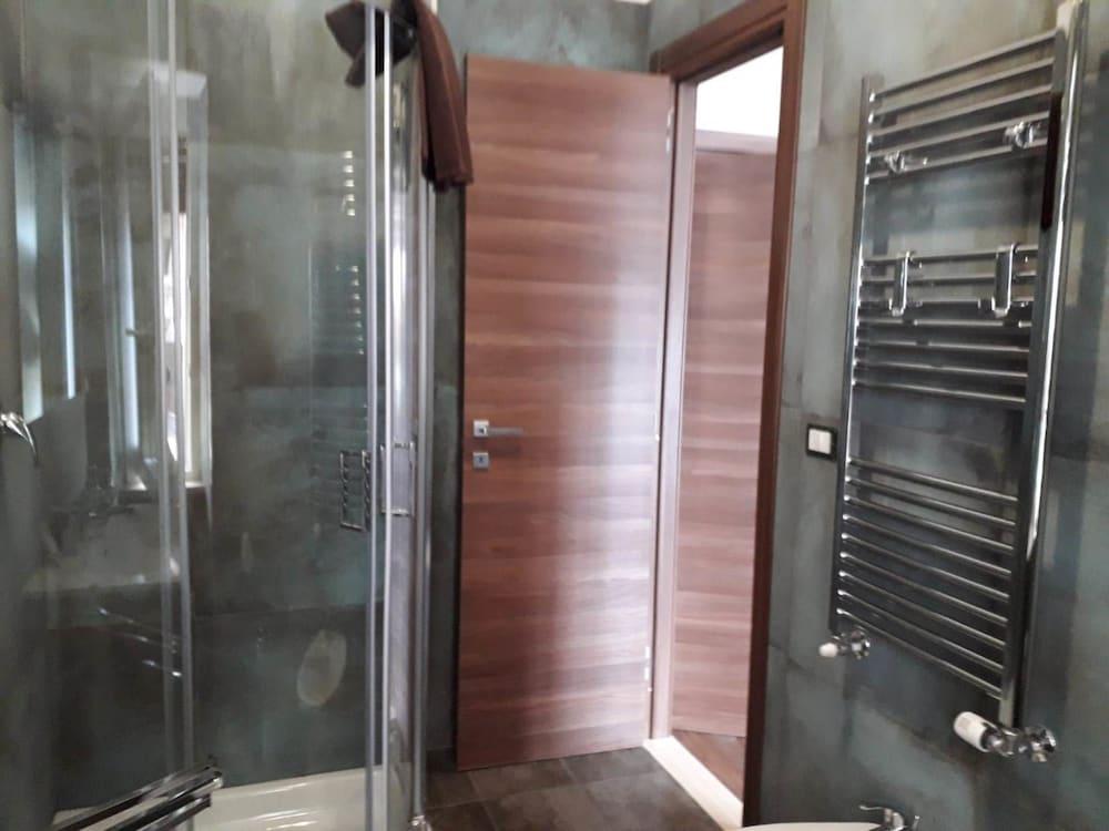 Il Coriandolo - Bathroom Shower