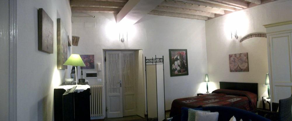 La Castellana - Room