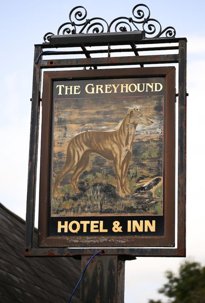 The Greyhound Inn & Hotel - Exterior