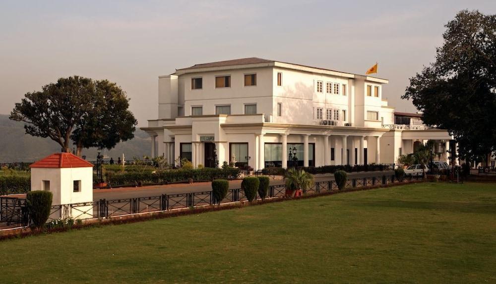 Hari Niwas Palace - Featured Image