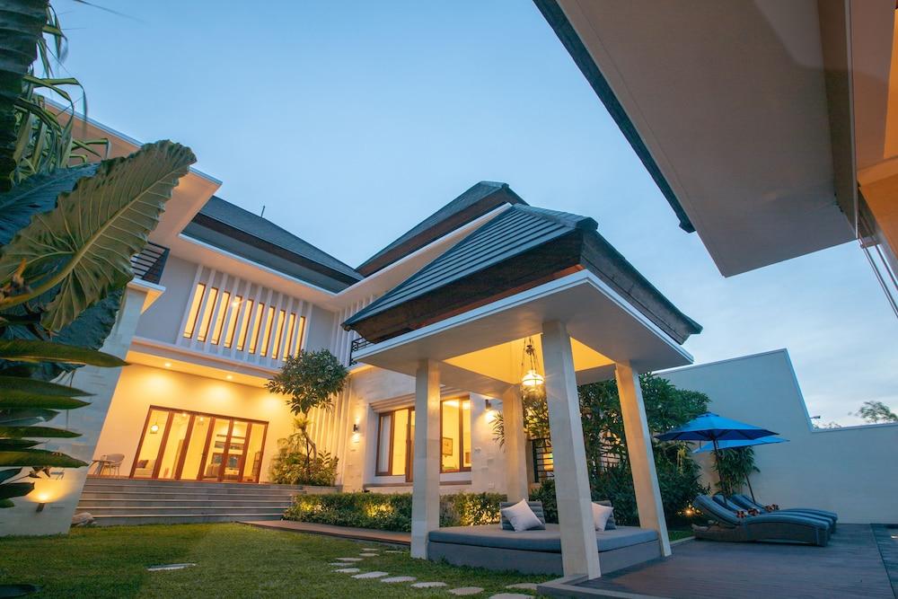 Mandara Villa Bali by eCommerceLoka - Exterior detail