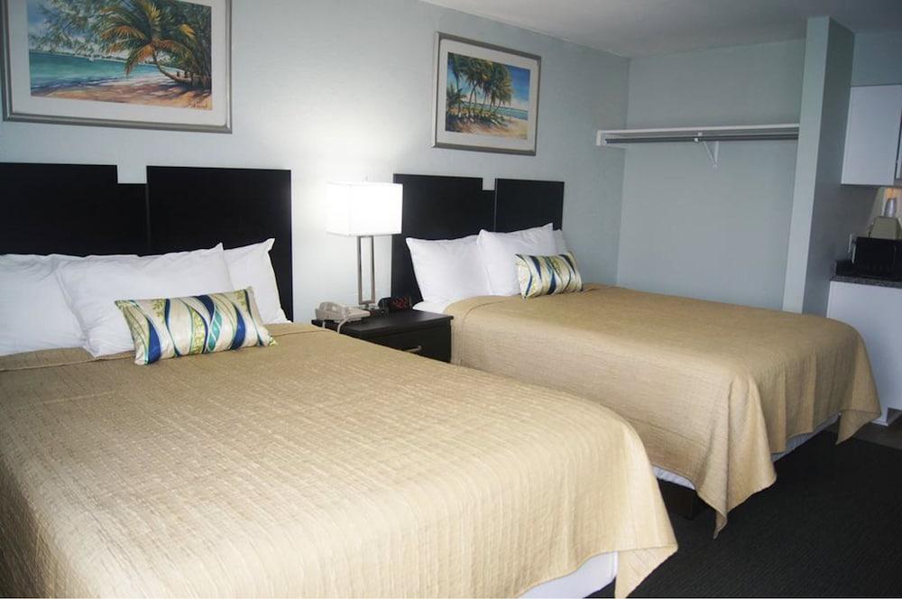 Ocean Plaza Motel - Room