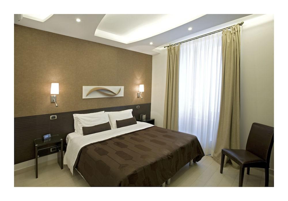 Daphne Luxury Suites - Room