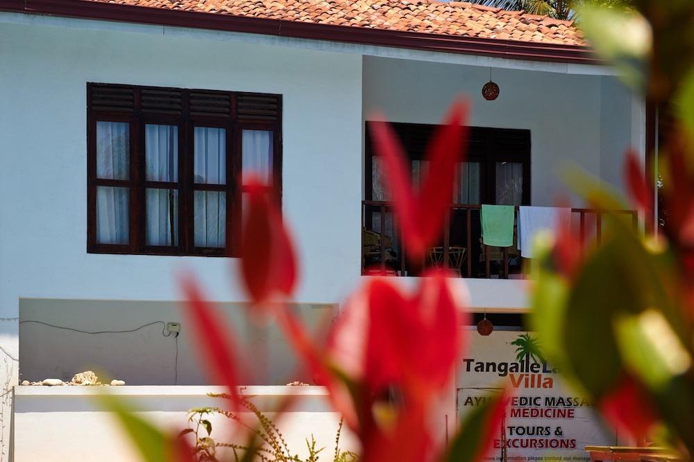 Villa Tangalle Lagoon - Property Grounds