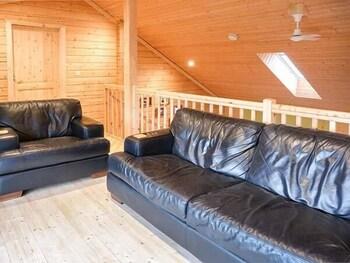Orion Lodge - Living Room