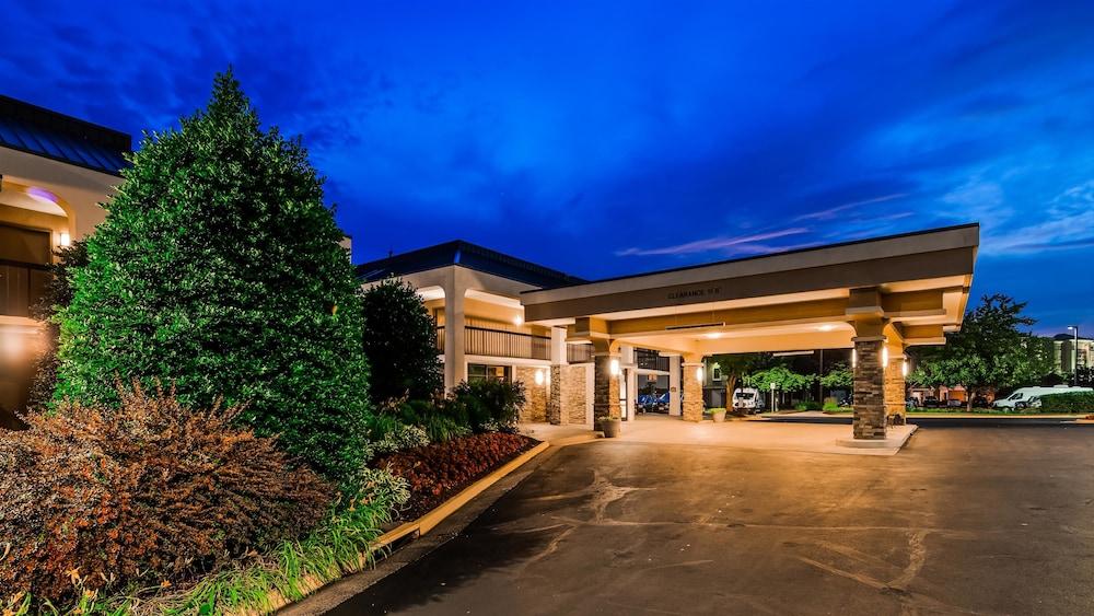 Best Western Dulles Airport Inn - Featured Image