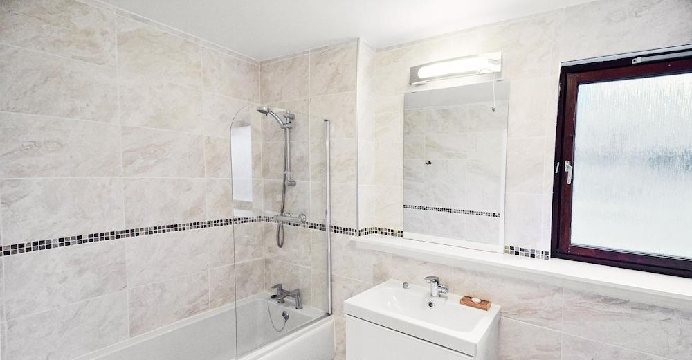 Thistle Apartments - Bon-accord Apartment - Bathroom