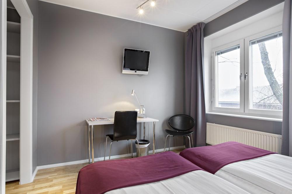 Sure Hotel by Best Western Stockholm Alvsjo - Room